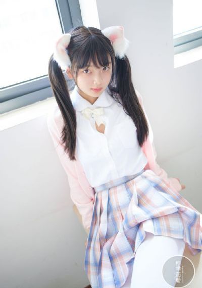 《春色寄情人》电视剧